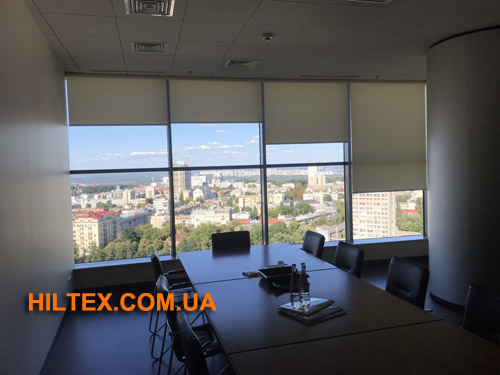 Ролета тканевая Standart 32 Louvolite